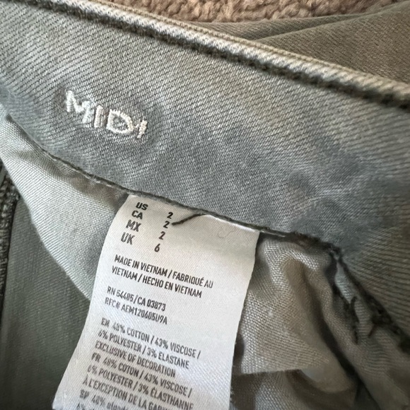 AE green shorts - Picture 2 of 2